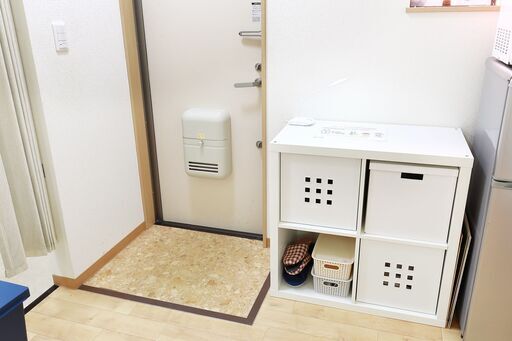 IKEA 2×2 ラック　収納　棚