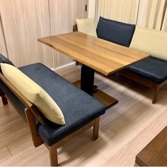 ダイニングセット(テーブル+ベンチx2)