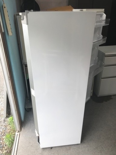 SHARP ノンフロン冷凍冷蔵庫　2016年製　271L プラズマクラスター　白