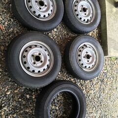 もらってくださいミニキャブタイヤ４本＋１本の画像