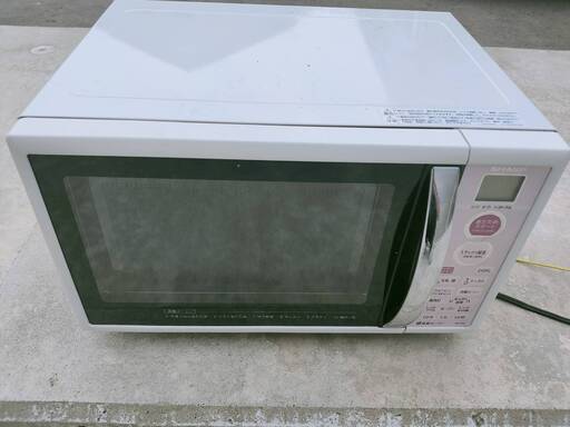 中古電子レンジ（2015年製造 シャープ製）を2,000円でお売りします（動作問題無し）