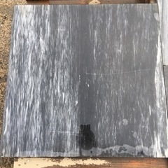 譲り先決まりました。600×600×18ミリの御影石の画像