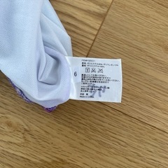 水着とラッシュガードのセットの画像