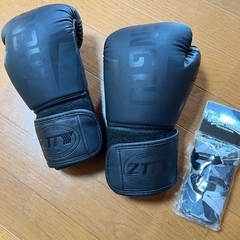 ボクシンググローブ