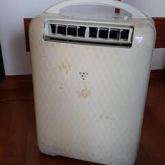 取引中:コンビニクーラー　シャープ衣類乾燥機