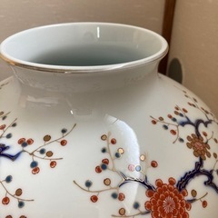 宮内庁御用達　有田焼　深川製磁　花瓶の画像