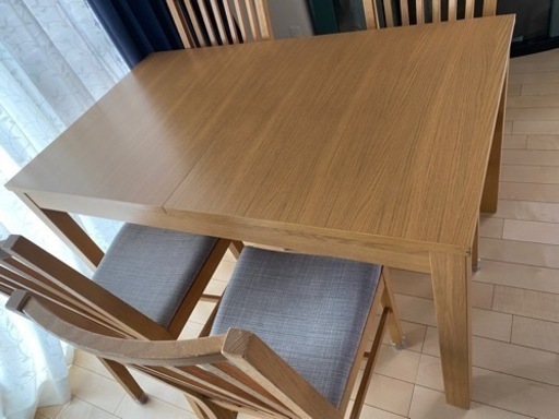 【計6万円相当】IKEA伸縮ダイニングテーブル&椅子　三段階調節