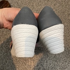 履きやすいパンプス　ＬＬの画像