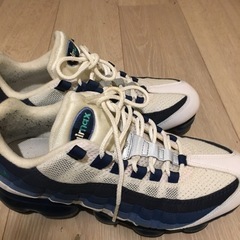 ナイキ　エアマックス95 ヴェイパー　ブルーグラデーションの画像