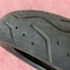  90/90-10 9090-10 チューブレス 中古一本 無料 難ありの画像