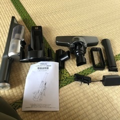 ハンディクリーナー　掃除機　YiSSViC