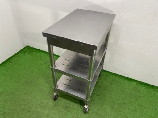 業務用　ステンレス　キャスター付き作業台　３段　W６００ｘD４００ｘH８００ｍｍ