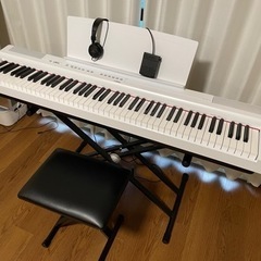 ヤマハ　YAMAHA   P125 ホワイト　電子ピアノ　(ヘッ...