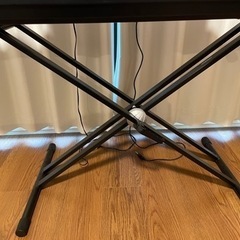 ヤマハ　YAMAHA   P125 ホワイト　電子ピアノ　(ヘッドホン、台、椅子付き)の画像