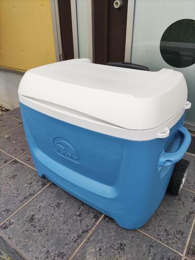 IGLOO イグルー クーラーボックス キャスター付き 58L