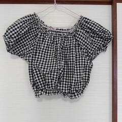 短め丈カットソーの画像