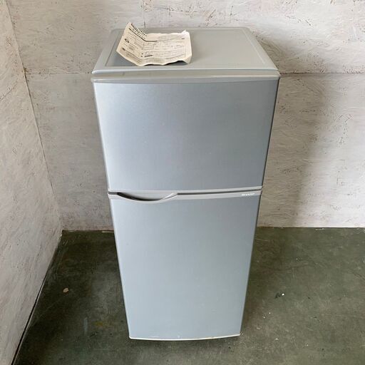 【SHARP】シャープ ノンフロン冷凍冷蔵庫 容量118L 冷凍室28L 冷蔵室90L SJ-H12Y-S 2015年製