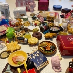 ママごと用　ミニチュアがらくたいろいろの画像