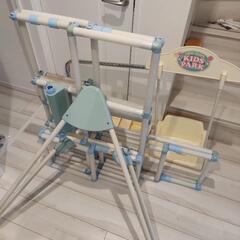 室内ブランコすべり台ジャングルジムの画像