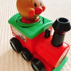 ★値下げ★アンパンマン【美品】ぬいぐるみ  ゼンマイ乗り物　おもちゃの画像