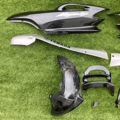 【商談中】マジェスティ125 外装 カウルの画像