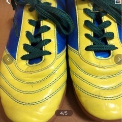 フットサルシューズ　記名ありの中古品　22.5cm DUARIGの画像