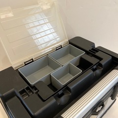 ステンレスツールケースの画像