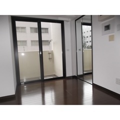 角部屋☆南向きバルコニー2つ！田町駅徒歩9分☆の画像