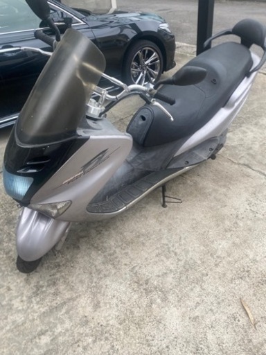 125ccマジェスティーシルバー