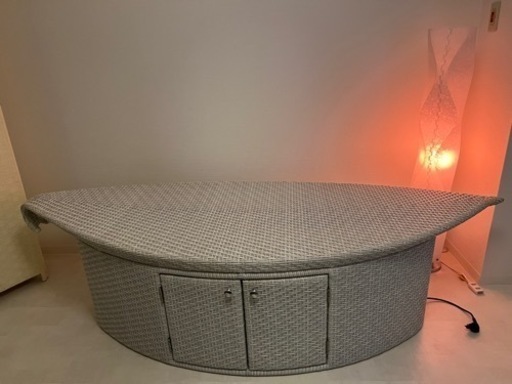 受付再開6月2日〜5日渡し【中古】スチームベッド　ハマム白