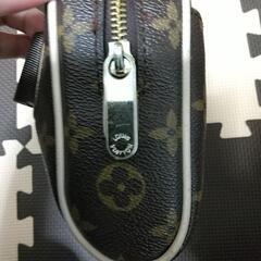 (最終今日迄限定)早い者勝ち。ルイヴィトン斜め掛けバック(15000円迄ならお値下げ可)の画像