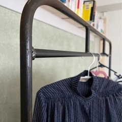 インダストリアル　アイアン　木製　ディスプレイ　什器　ハンガーラック　黒鉄　アンティーク　ビンテージ　の画像