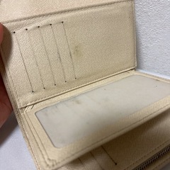LOUIS VUITTONのダミエの長財布の画像