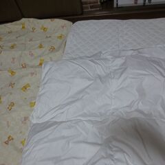 中古　西川ベビー掛布団　シーツ　敷パッド3点