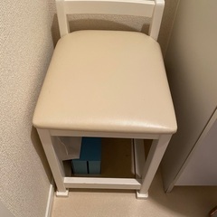スツール