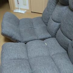 無料です 早い者勝ち【座椅子】 厚みのある大きめリクライニング座椅子 二人分 の画像