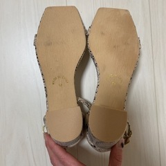 ★vivian★パイソン柄サンダル Mサイズの画像