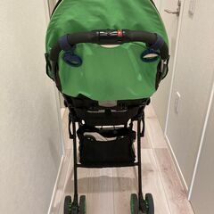 アップリカ ベビーカー マジカルエアープラス 2015 ピスタチオ GNの画像