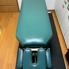マッサージベッド