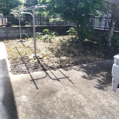 雑草対策　人工芝の施工