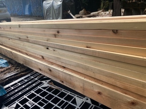 木材B9級品　間柱30×100×3000mm 40本有り