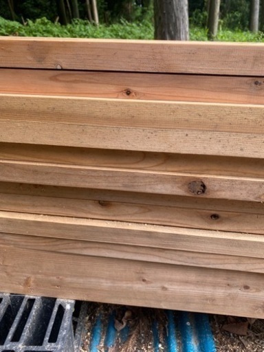 木材B9級品　間柱30×100×3000mm 40本有り