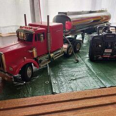 タミヤキングハウラー1/14トレーラーヘッドとシェルタンクローリーのラジコンです。の画像