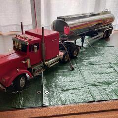 タミヤキングハウラー1/14トレーラーヘッドとシェルタンクローリーのラジコンです。の画像