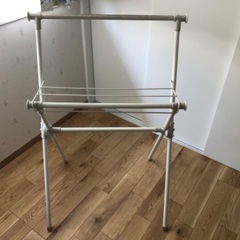 折りたたみ　物干し