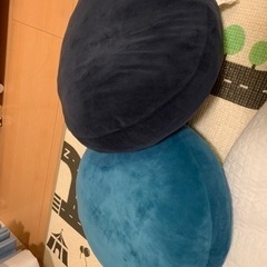 丸クッション 2個