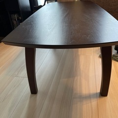 リビングテーブルの画像