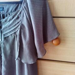 夏服茶色の画像