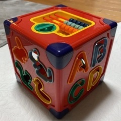 型はめ　知育玩具　おもちゃ