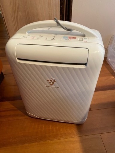 SHARP 除湿機　シャーププラズマクラスター　冷風・衣類乾燥　CV-Y100